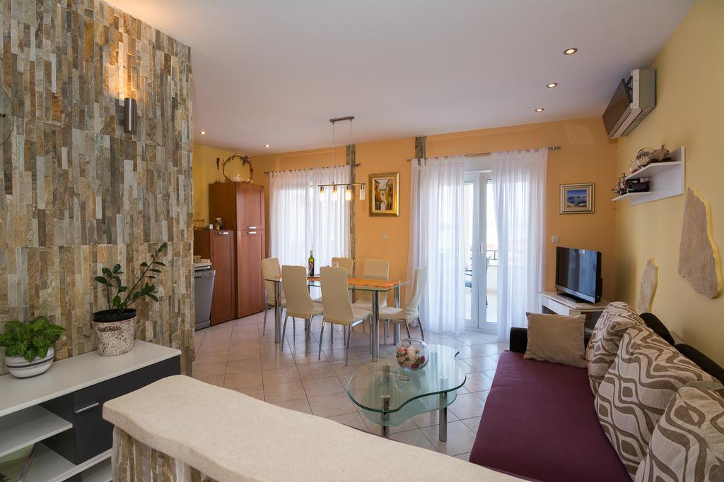 Apartments Marina Trogir Buitenkant foto