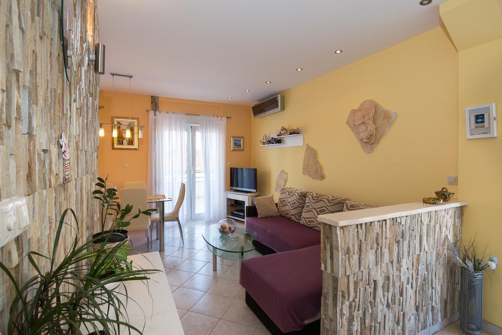 Apartments Marina Trogir Buitenkant foto