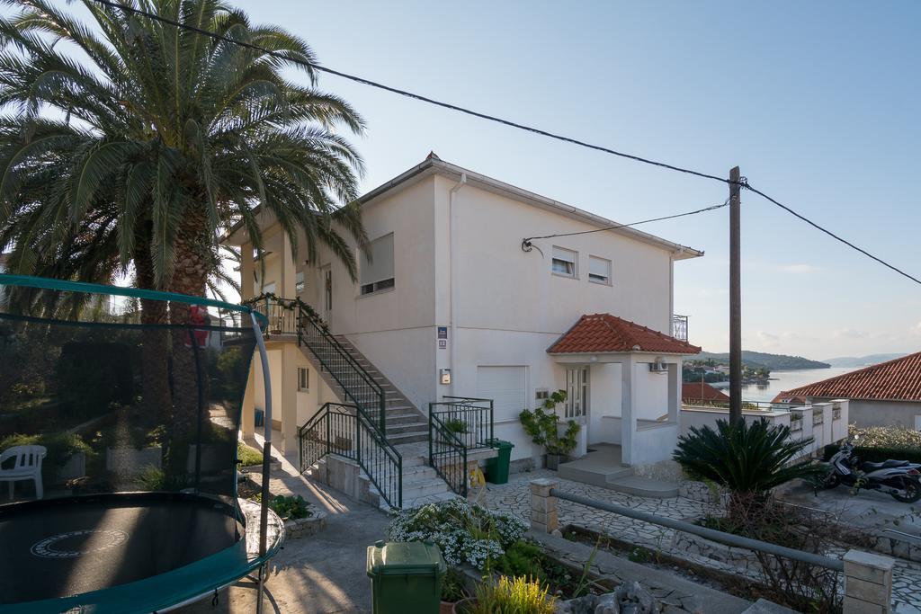 Apartments Marina Trogir Buitenkant foto